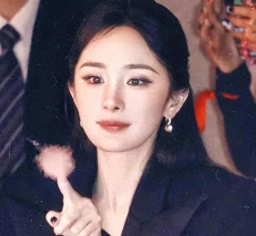 杨幂刘恺威同框照
